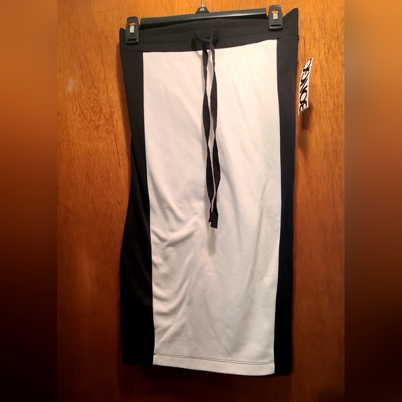 BONGO NWT black &white drawstring waist "jogger" like skirt szM - Picture 2 of 4